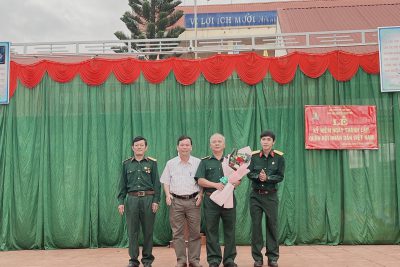 TRƯỜNG TH NGUYỄN VĂN TRỖI TỔ CHỨC NÓI CHUYỆN TRUYỀN THỐNG NHÂN KỈ NIỆM 78 NĂM NGÀY THÀNH LẬP QUÂN ĐỘI NHÂN DÂN VIỆT NAM 22/12